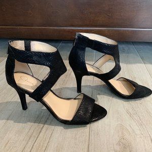 Jessica Simpson-Black Textured Heel